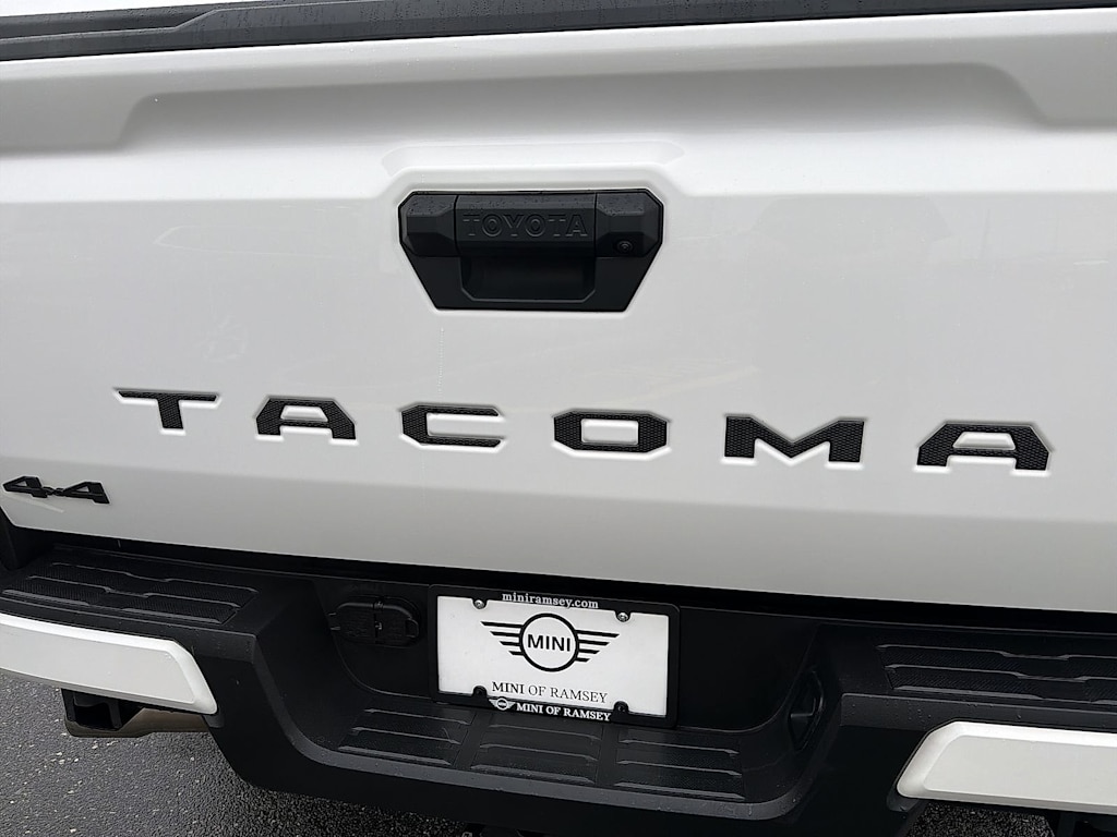 Thumbnail: 2024 Toyota Tacoma - 7