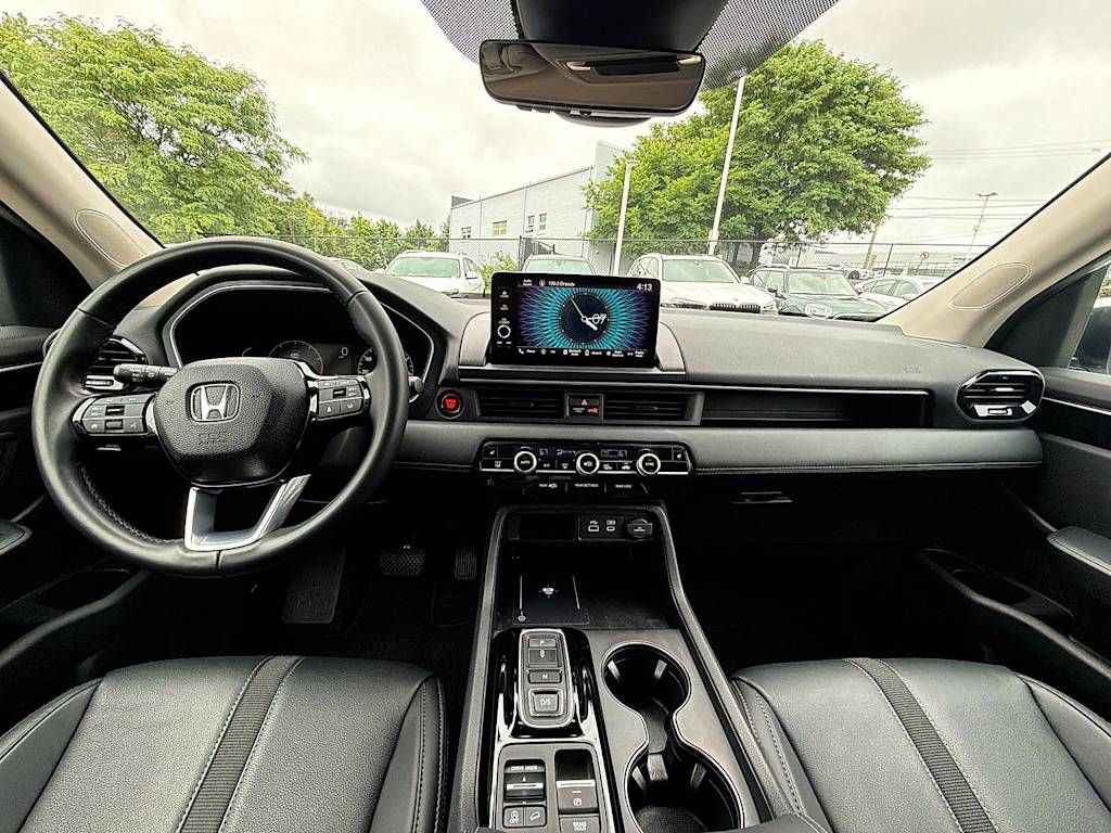 Thumbnail: 2023 Honda Pilot - 2
