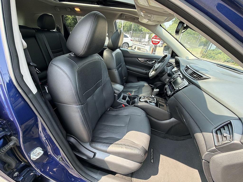 Thumbnail: 2018 Nissan Rogue - 29