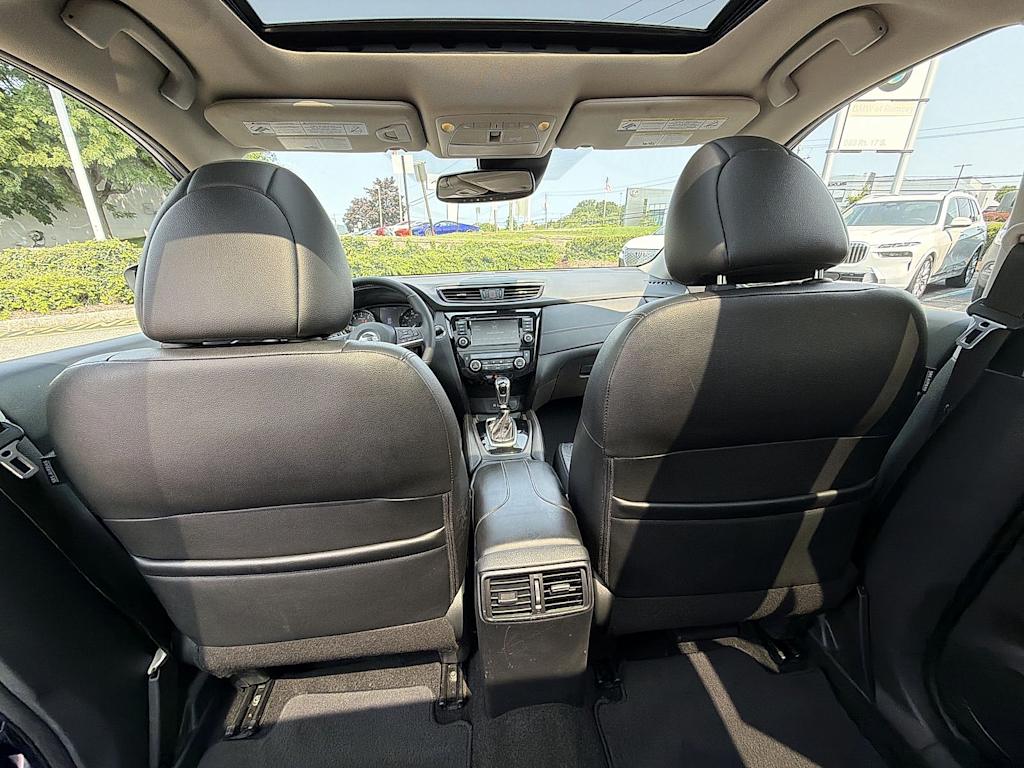 Thumbnail: 2018 Nissan Rogue - 28