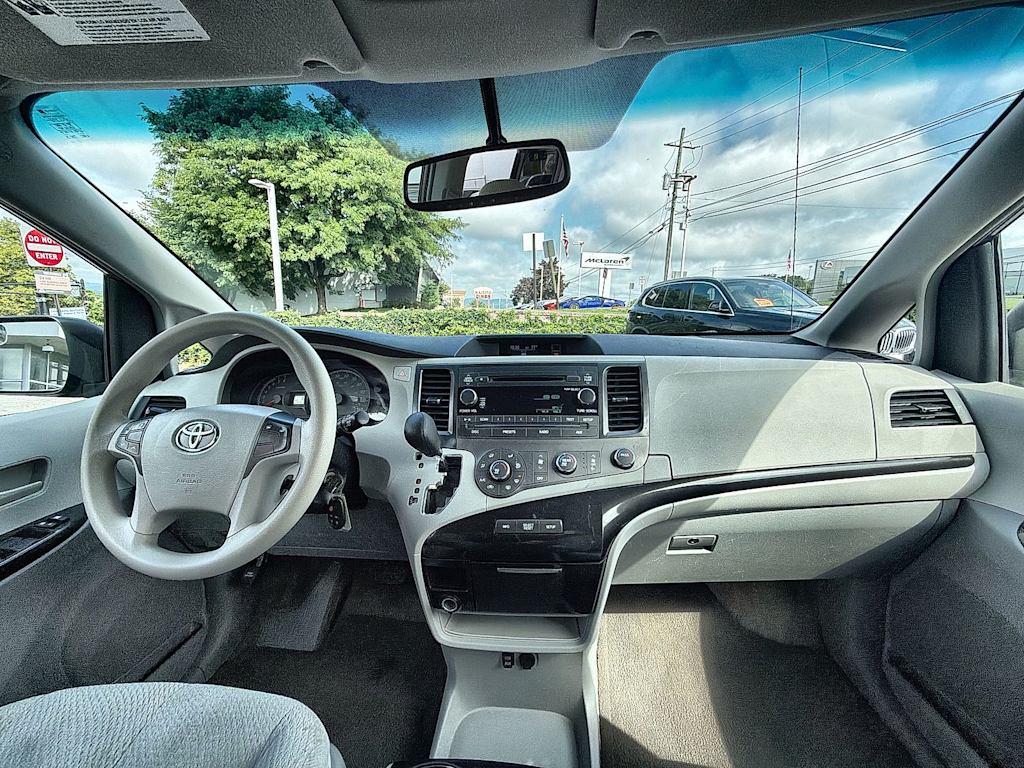 Thumbnail: 2012 Toyota Sienna - 2