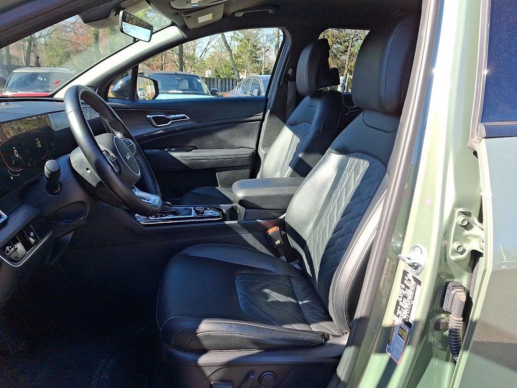 Thumbnail: 2023 Kia Sportage - 8
