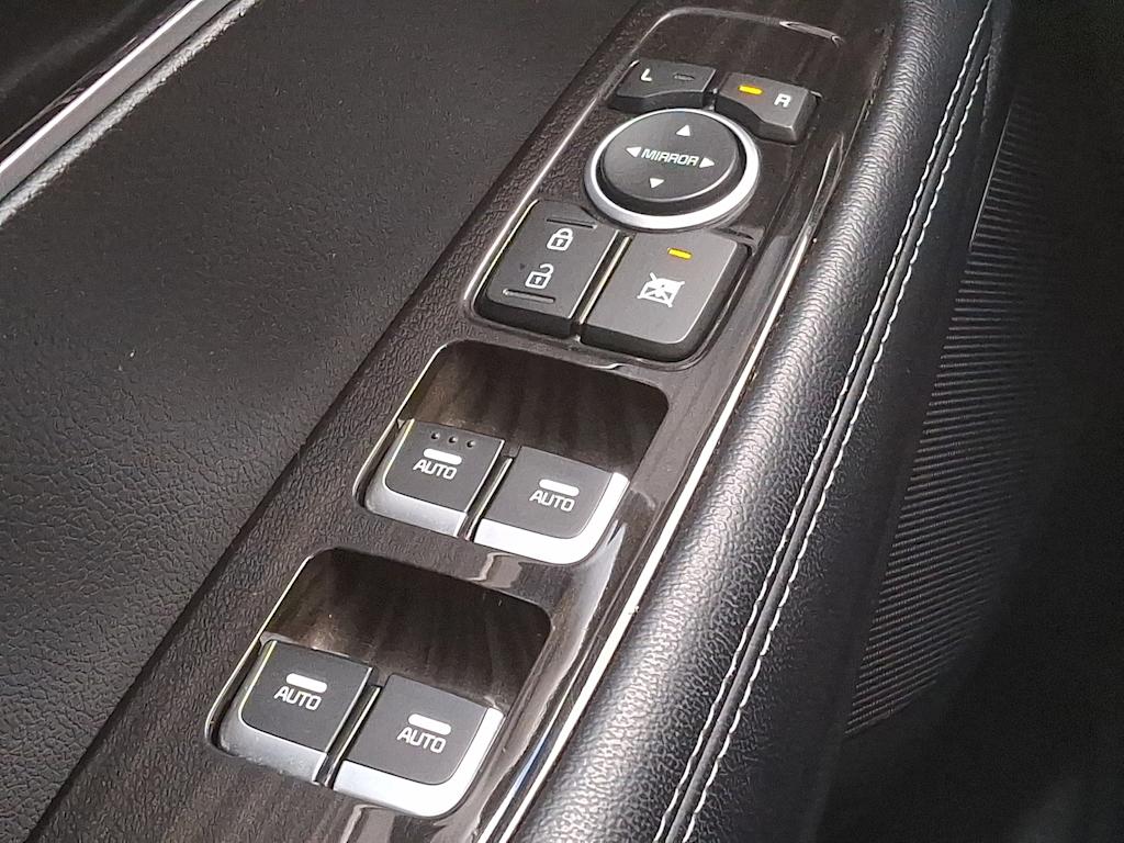 Thumbnail: 2019 Kia Sorento - 26