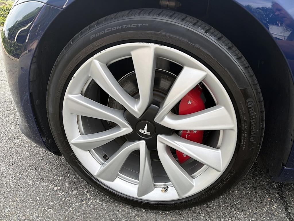 Thumbnail: 2018 Tesla Model 3 - 8