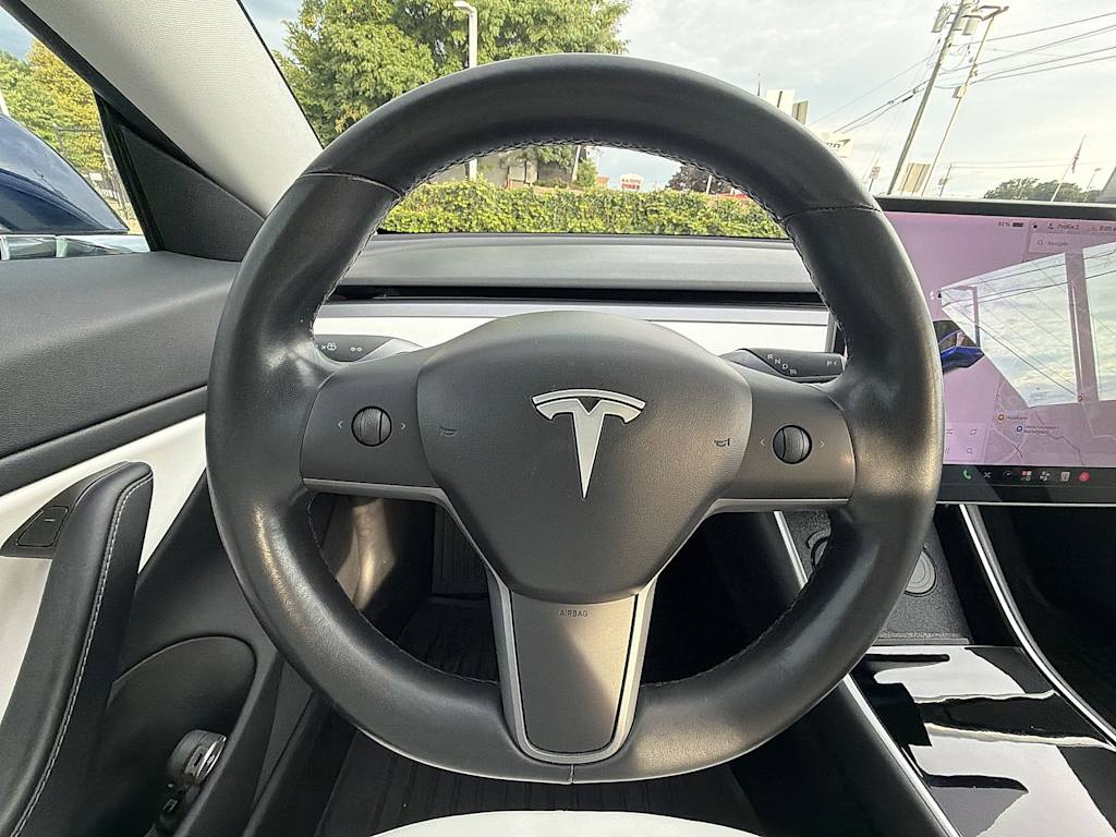 Thumbnail: 2018 Tesla Model 3 - 9