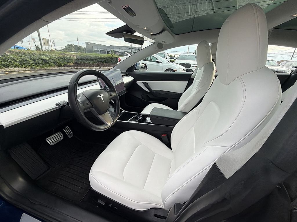 Thumbnail: 2018 Tesla Model 3 - 10