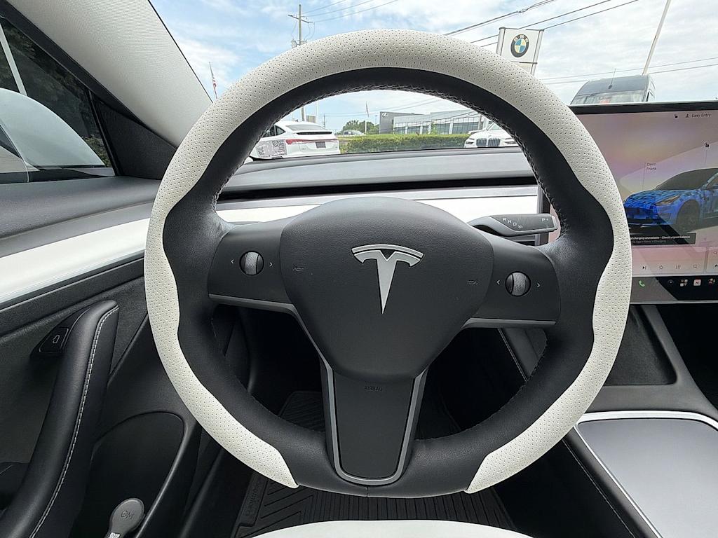 Thumbnail: 2022 Tesla Model 3 - 9
