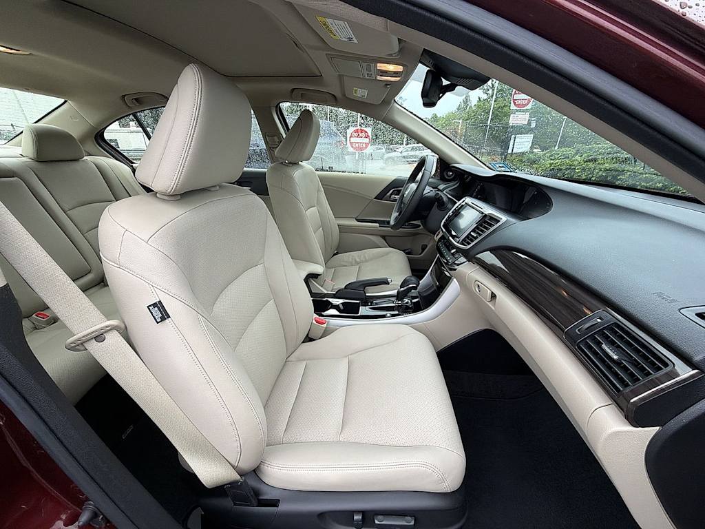 Thumbnail: 2017 Honda Accord - 28