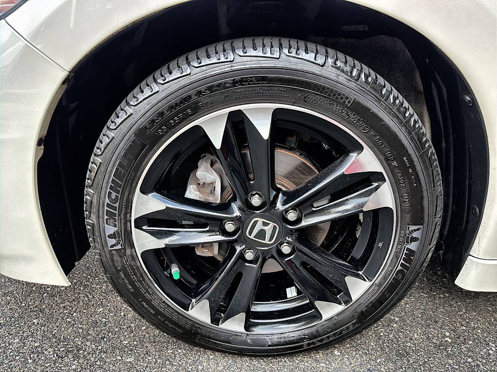 Thumbnail: 2015 Honda CR-Z - 8