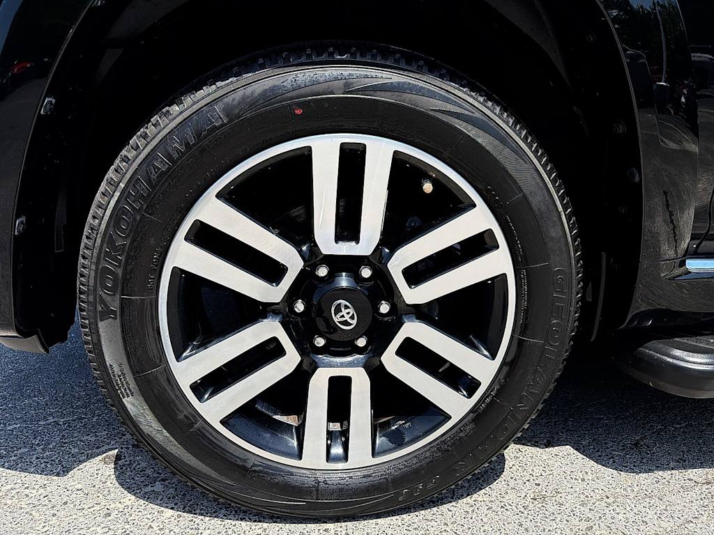 Thumbnail: 2020 Toyota 4Runner - 8