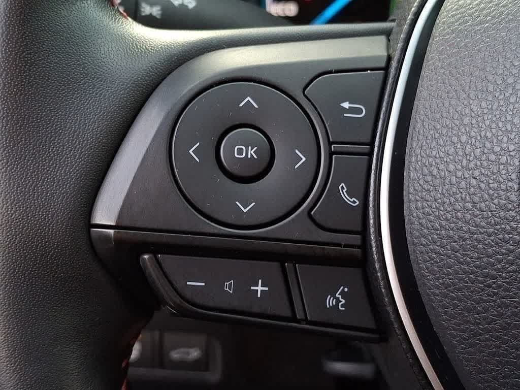 Thumbnail: 2021 Toyota RAV4 - 20