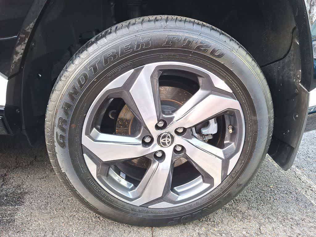 Thumbnail: 2021 Toyota RAV4 - 5