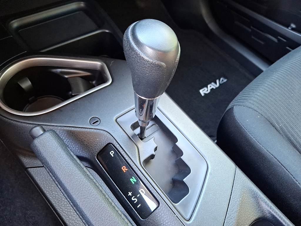 Thumbnail: 2016 Toyota RAV4 - 10
