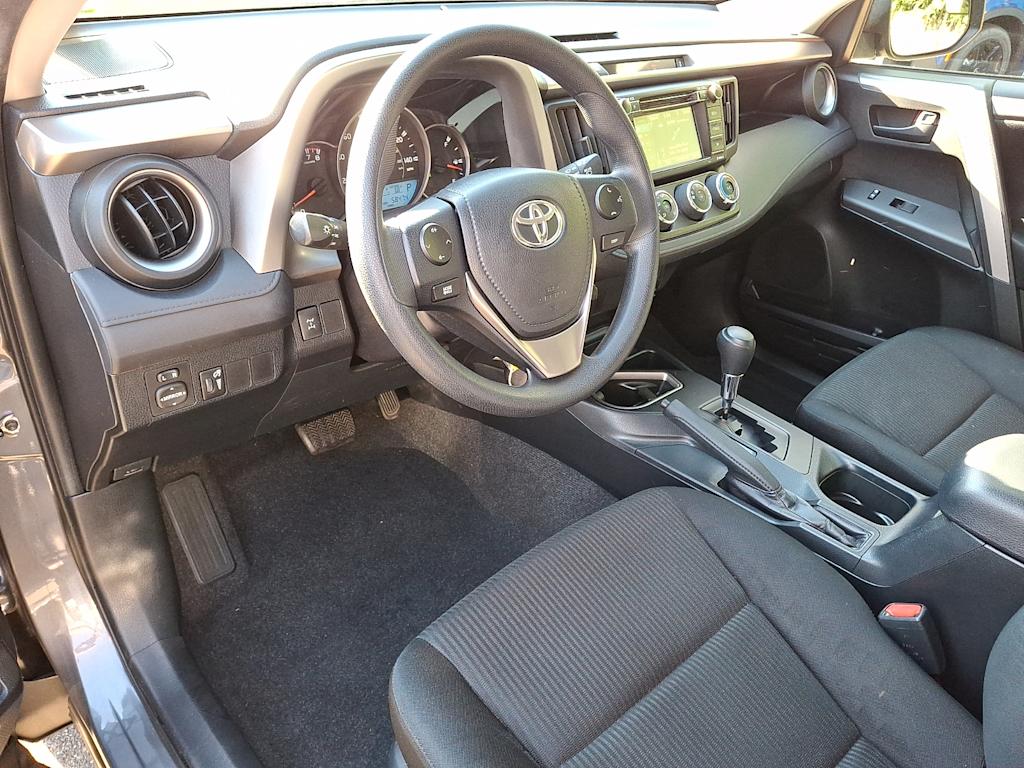 Thumbnail: 2016 Toyota RAV4 - 2