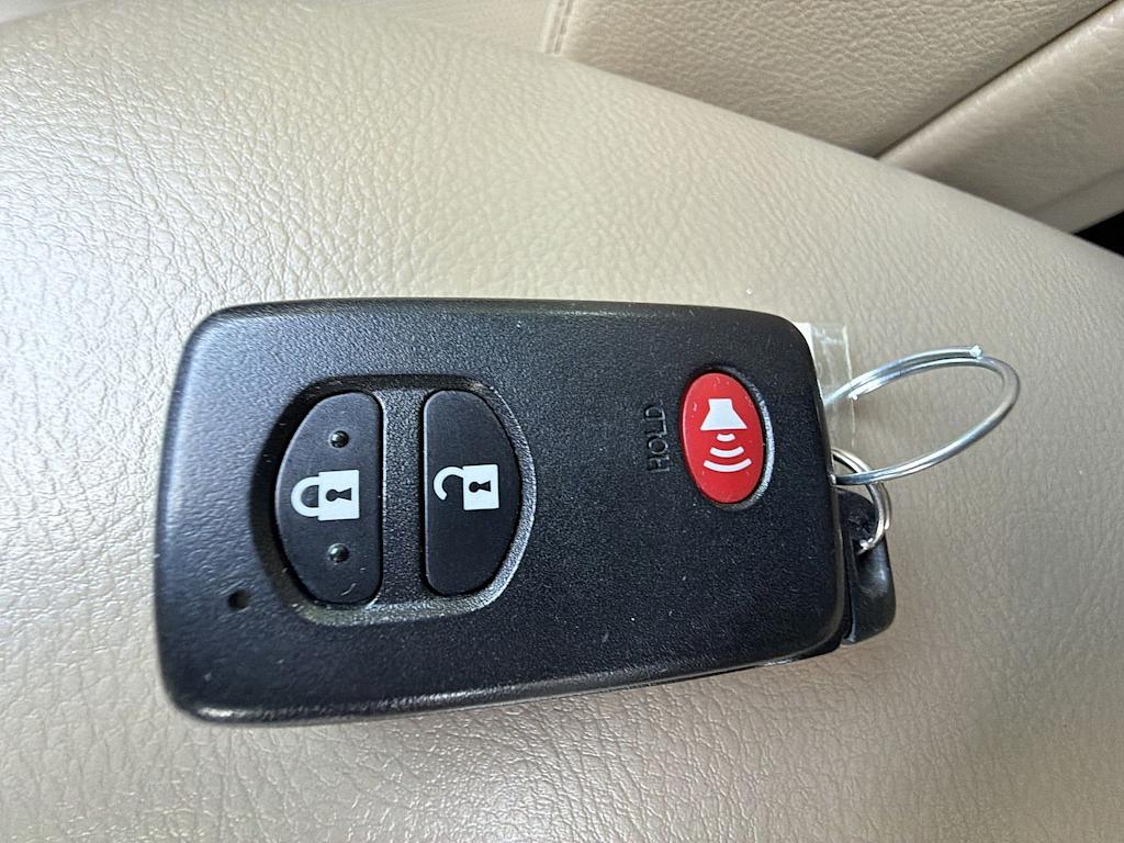 Thumbnail: 2009 Toyota RAV4 - 18