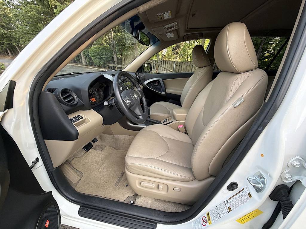 Thumbnail: 2009 Toyota RAV4 - 11