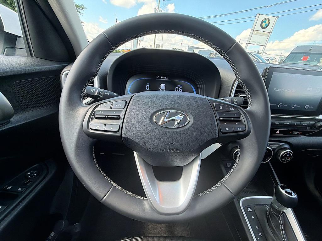 Thumbnail: 2023 Hyundai Venue - 14