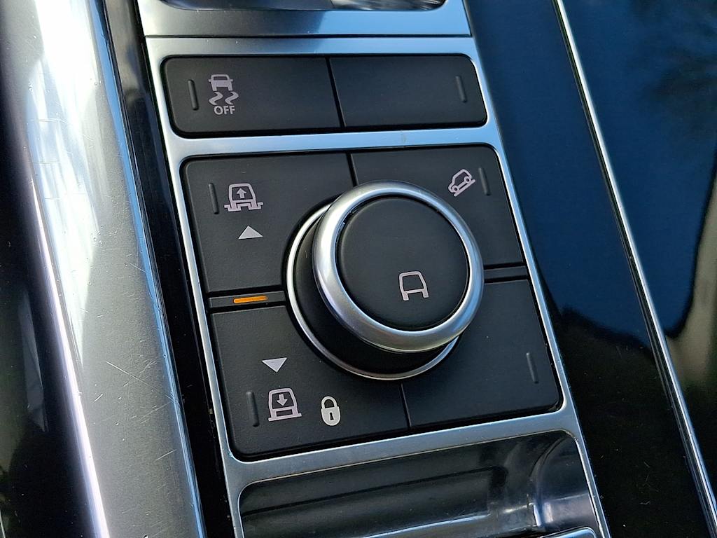 Thumbnail: 2021 Land Rover Range Rover Sport - 25