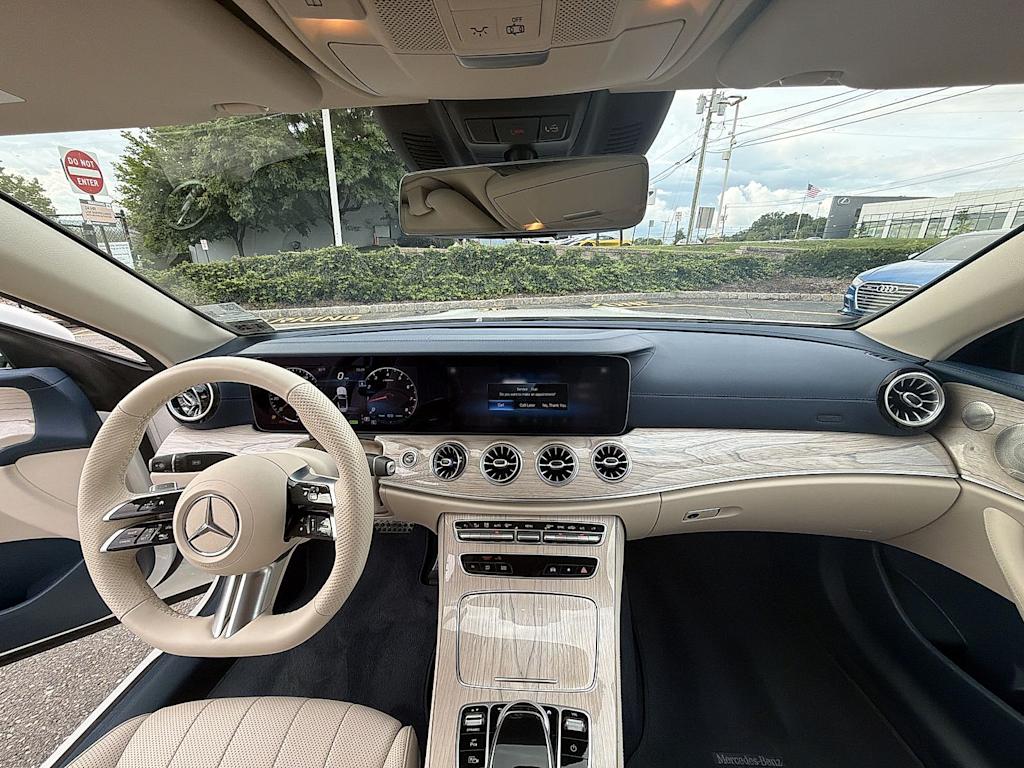 Thumbnail: 2023 Mercedes-Benz E-Class - 2