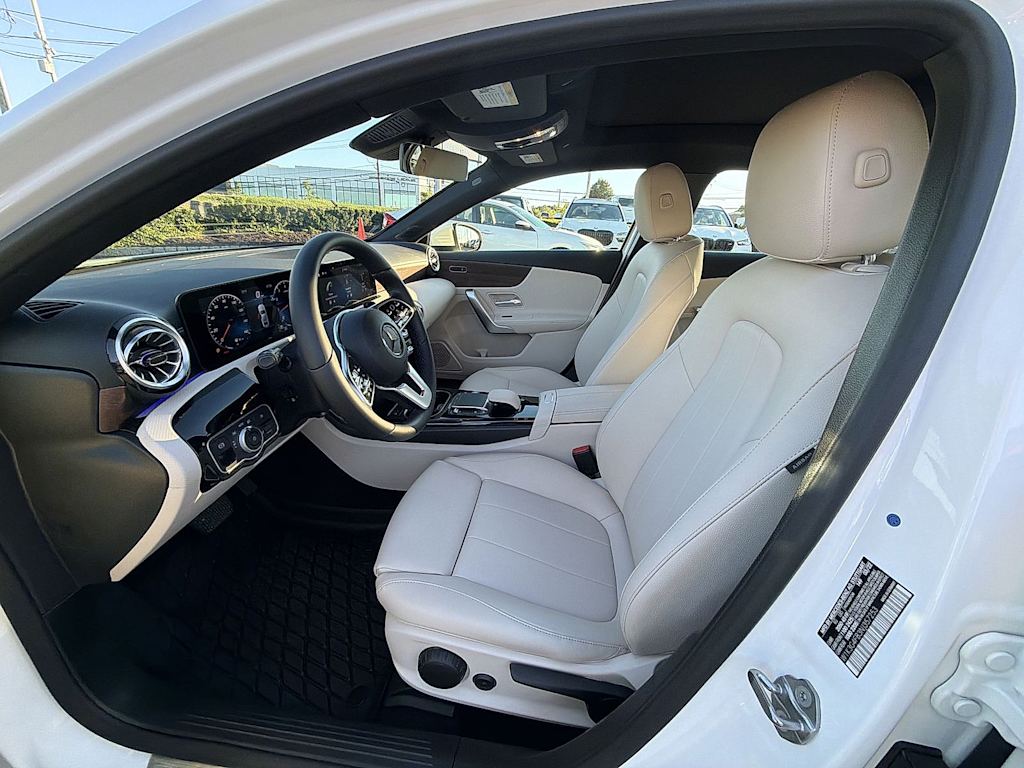 Thumbnail: 2022 Mercedes-Benz A-Class - 11