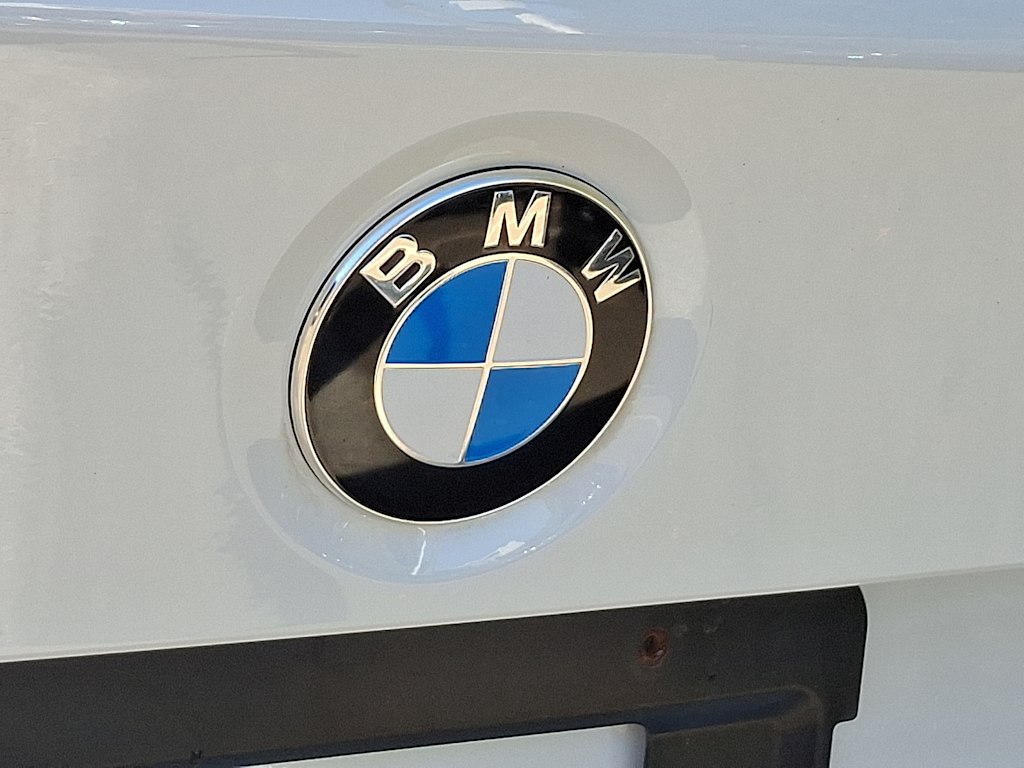 Thumbnail: 2015 BMW 3 Series - 26