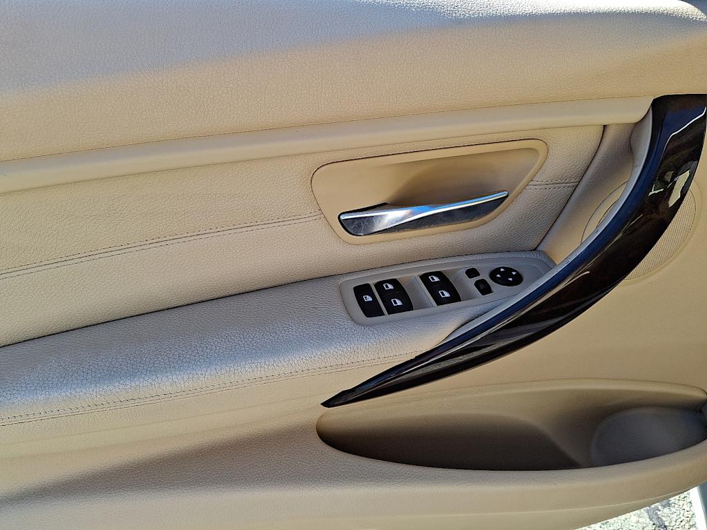 Thumbnail: 2015 BMW 3 Series - 5