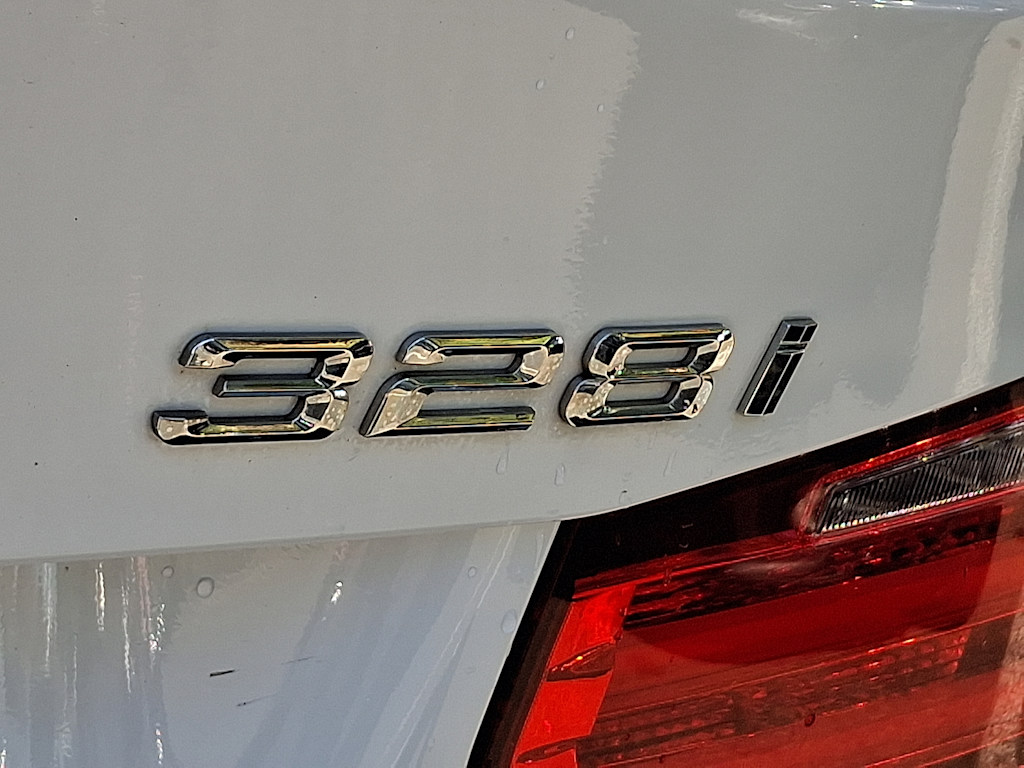 Thumbnail: 2015 BMW 3 Series - 25