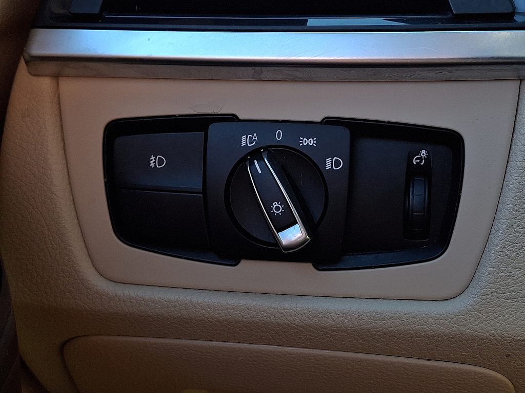 Thumbnail: 2015 BMW 3 Series - 22