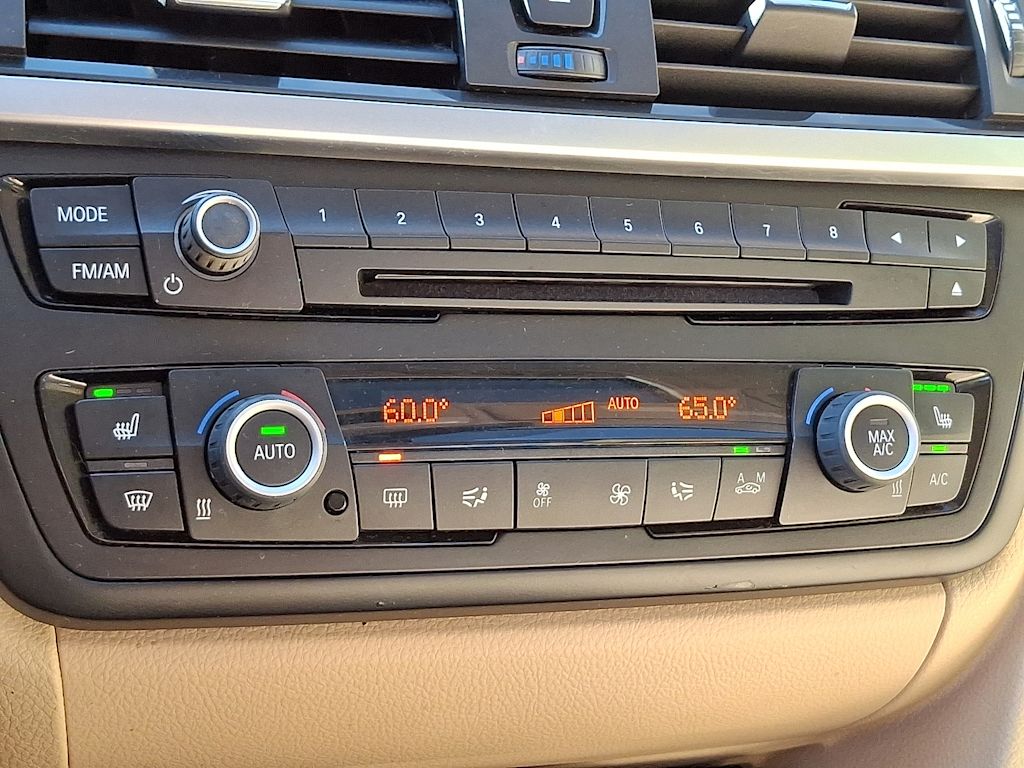 Thumbnail: 2015 BMW 3 Series - 15