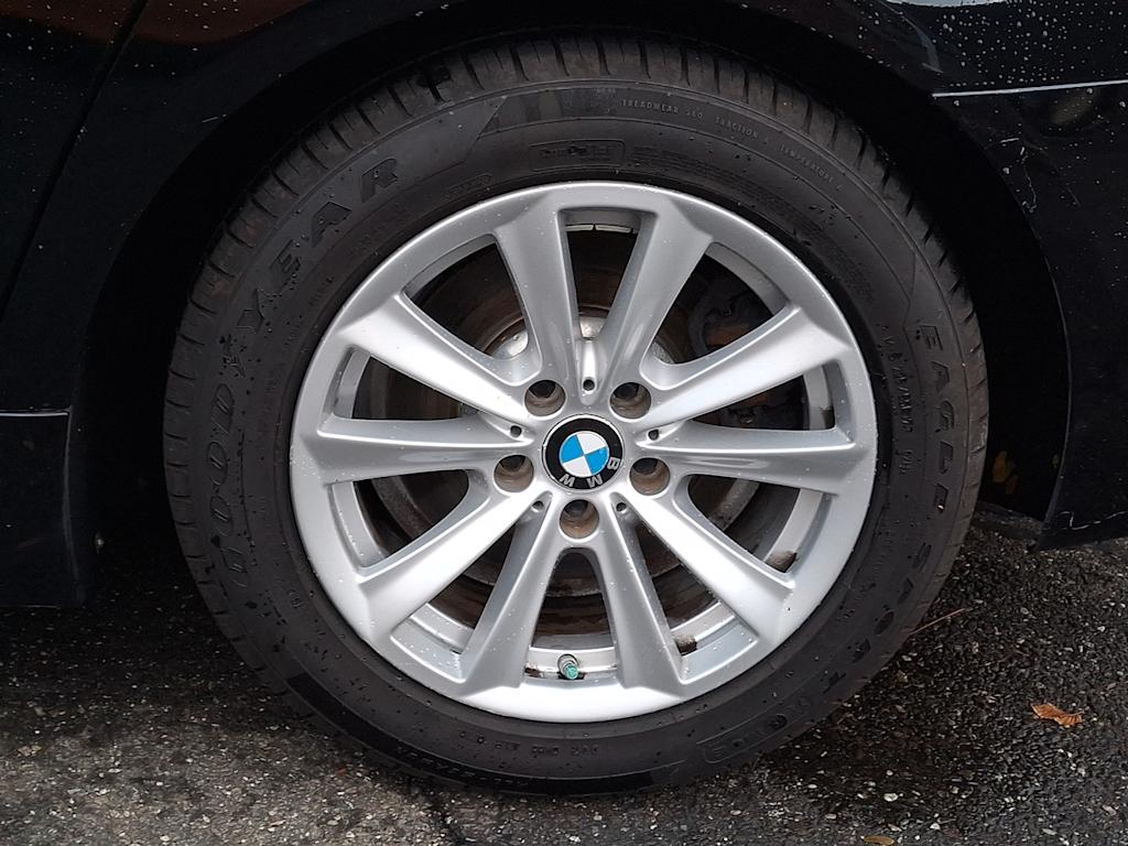 Thumbnail: 2015 BMW 5 Series - 5