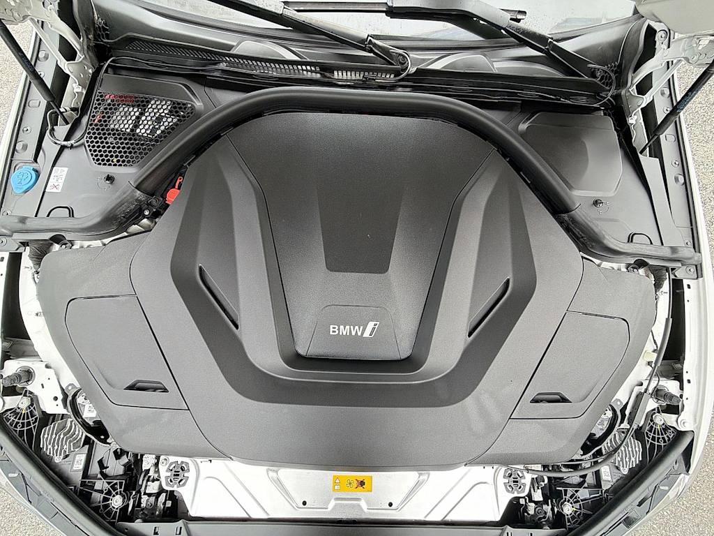 Thumbnail: 2024 BMW i4 - 8
