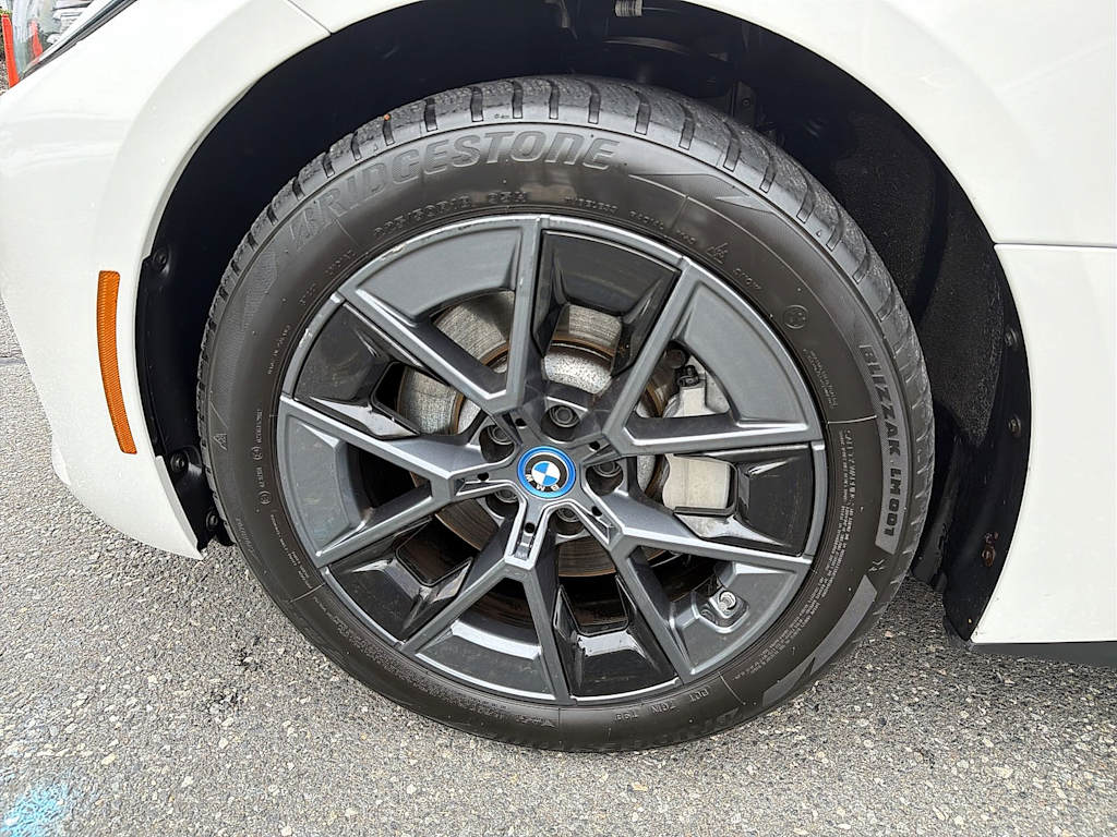 Thumbnail: 2024 BMW i4 - 7