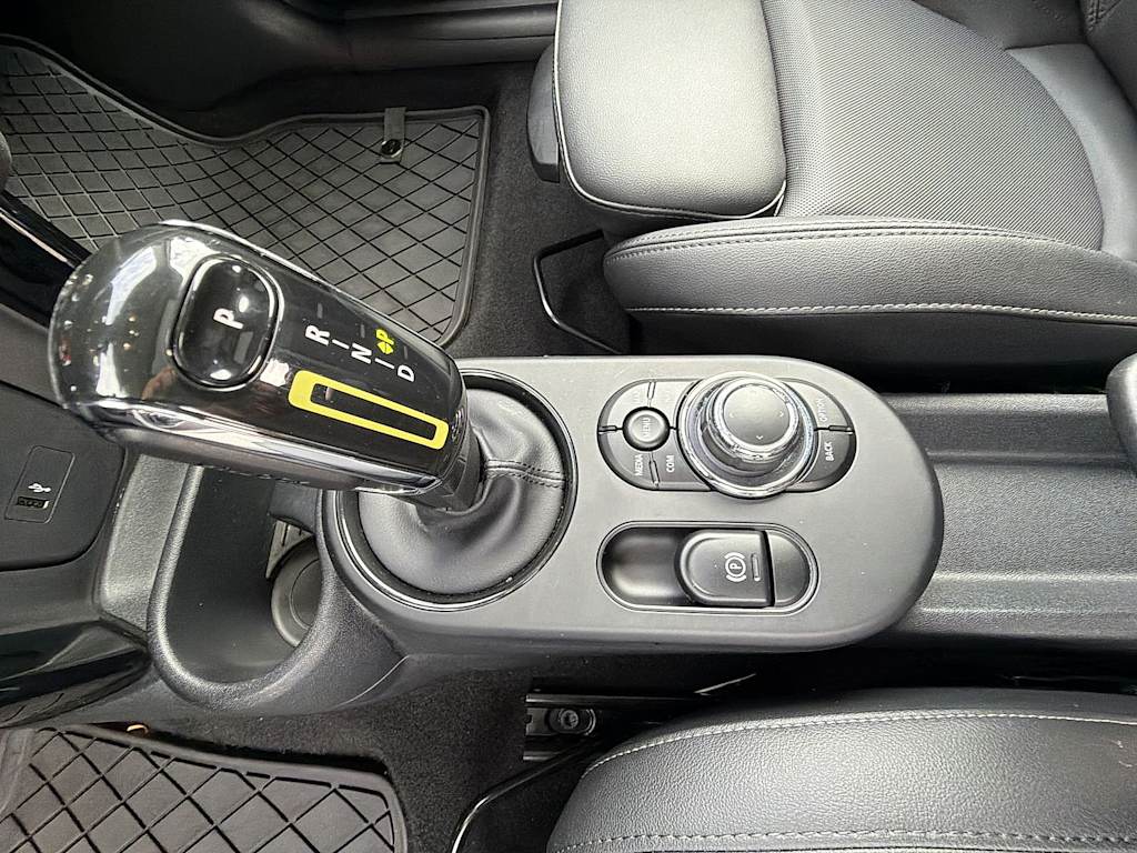 Thumbnail: 2024 MINI Cooper - 15