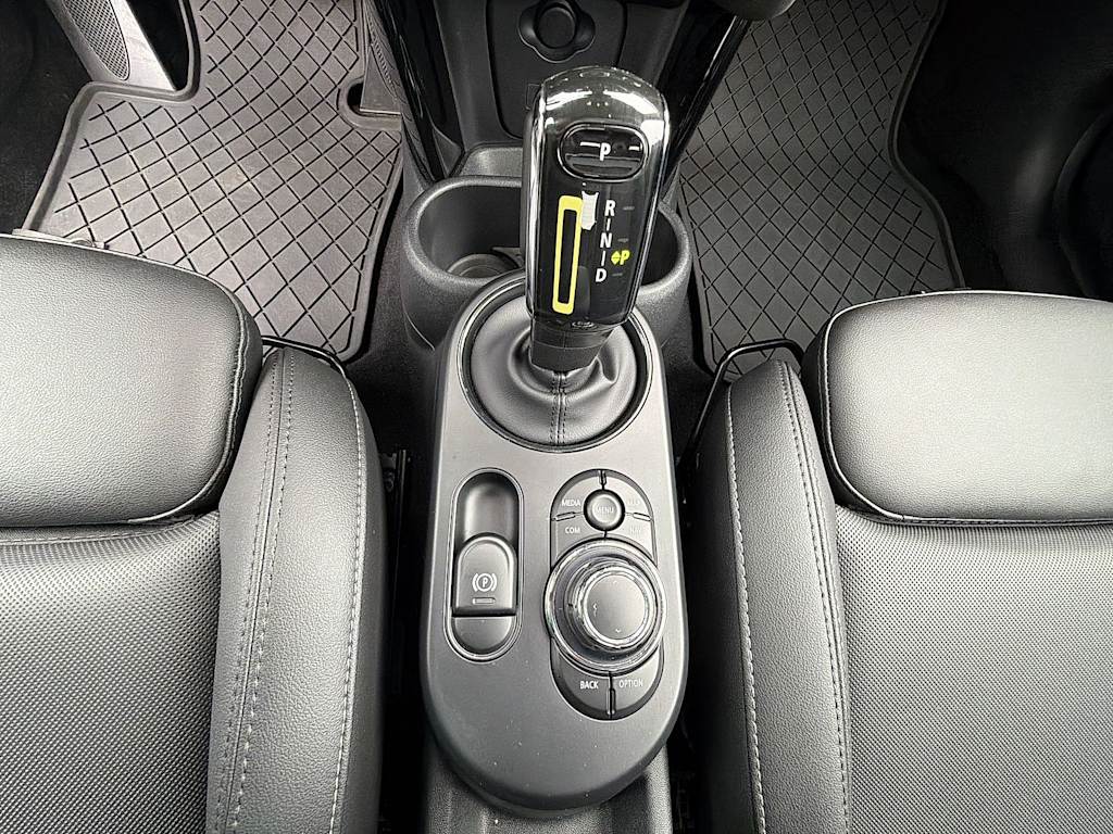 Thumbnail: 2024 MINI Cooper - 16