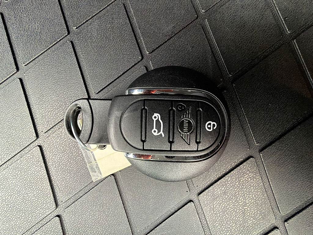 Thumbnail: 2024 MINI Cooper - 18