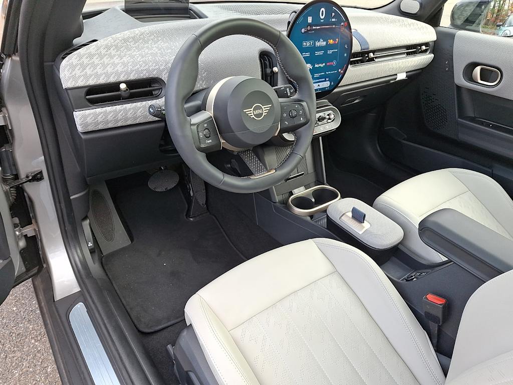 Thumbnail: 2025 MINI Cooper Hardtop - 3