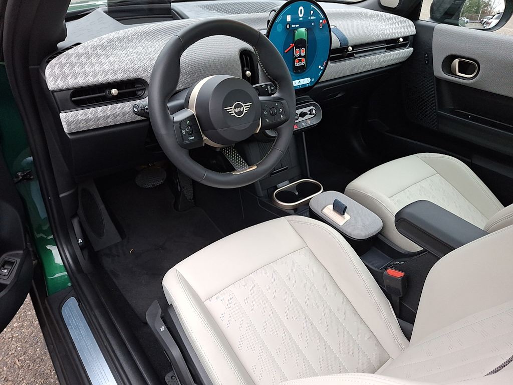 Thumbnail: 2025 MINI Cooper - 2