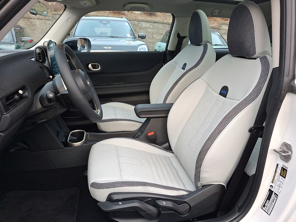 Thumbnail: 2025 MINI Cooper - 9