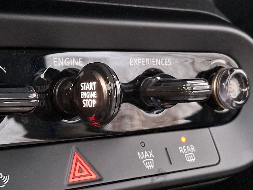 Thumbnail: 2025 MINI Cooper - 24