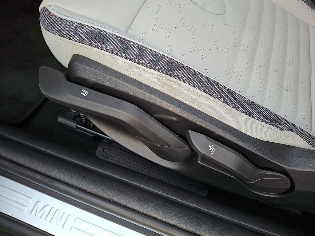 Thumbnail: 2025 MINI Cooper - 17