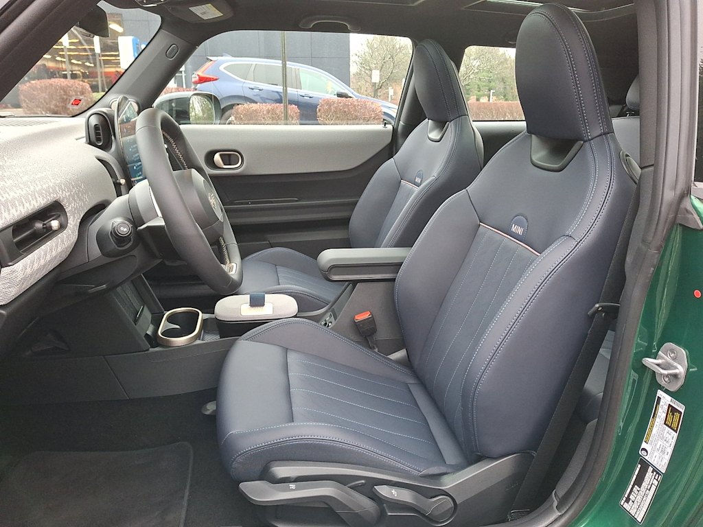 Thumbnail: 2025 MINI Cooper - 9