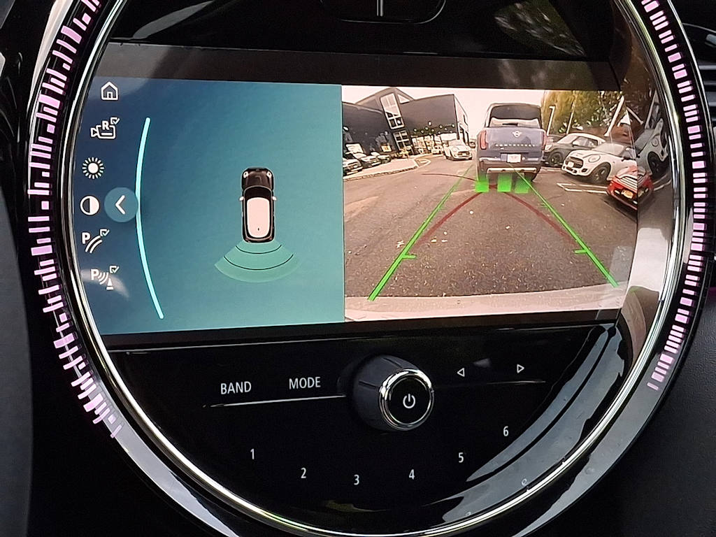 Thumbnail: 2023 MINI Cooper - 22