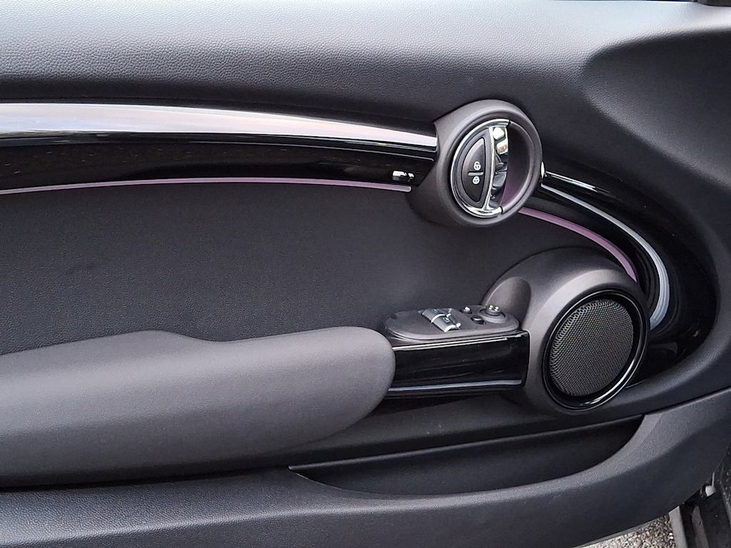 Thumbnail: 2023 MINI Cooper - 19