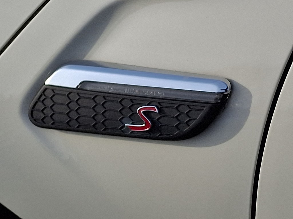 Thumbnail: 2022 MINI Cooper - 23