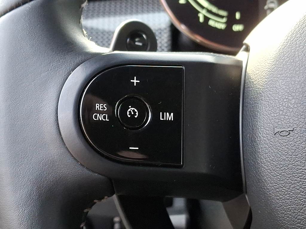 Thumbnail: 2022 MINI Cooper - 17