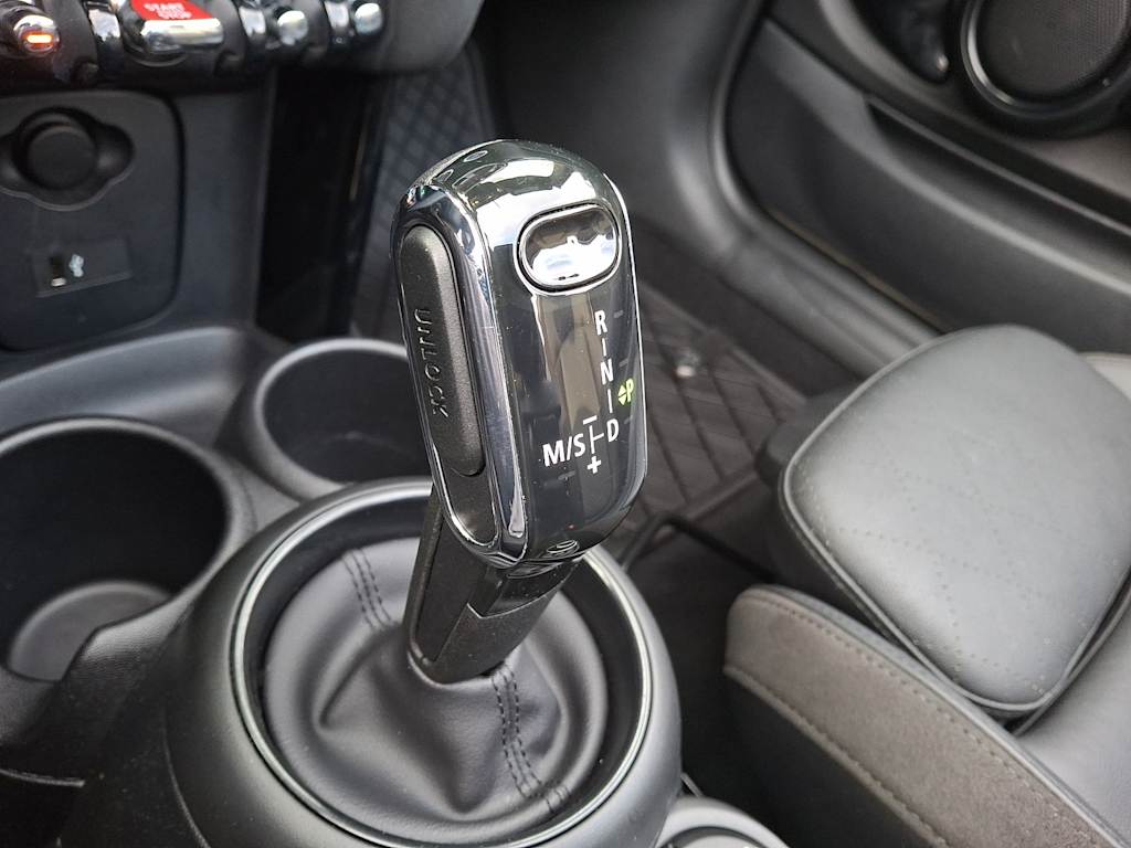 Thumbnail: 2022 MINI Cooper - 8