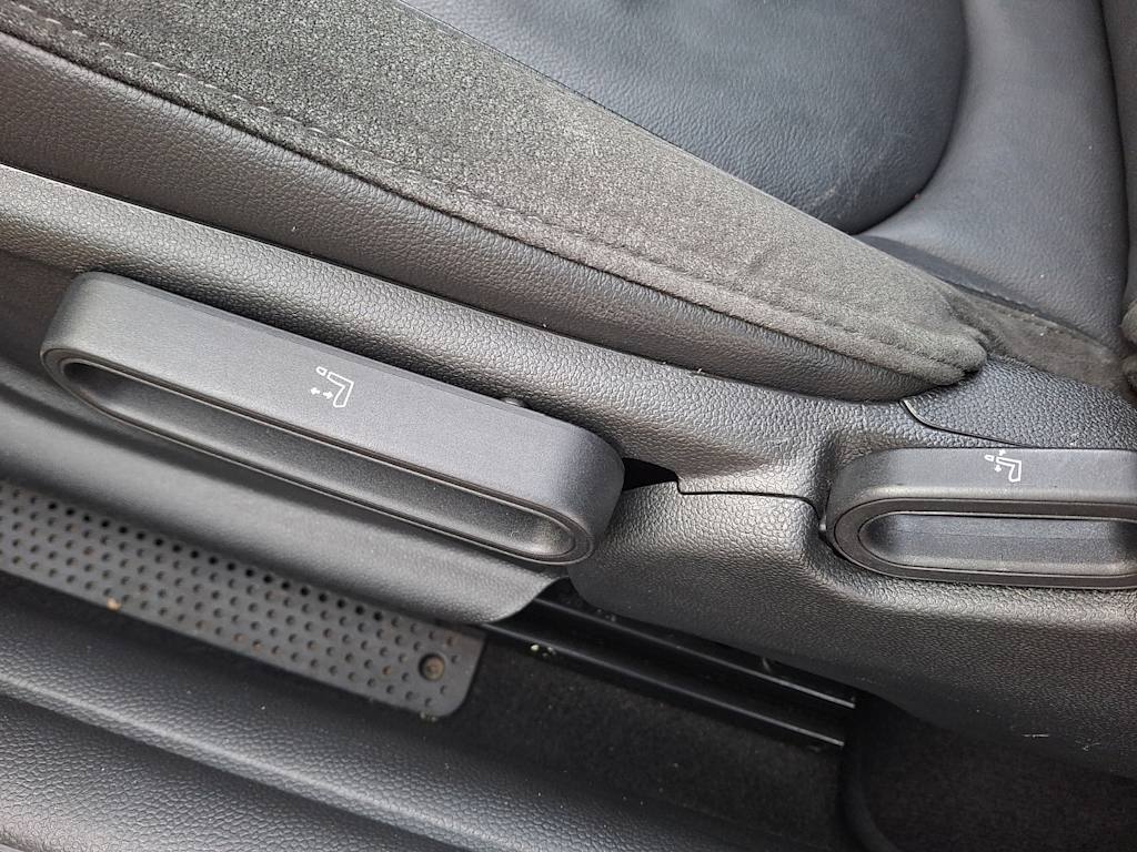 Thumbnail: 2022 MINI Cooper - 14