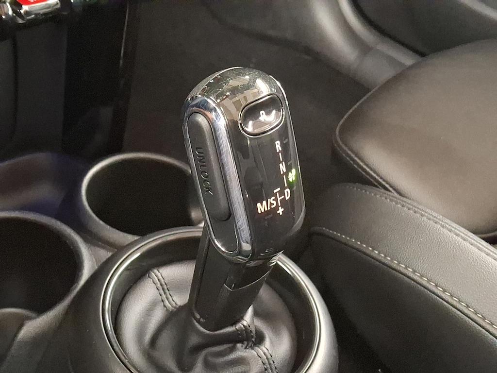 Thumbnail: 2023 MINI Cooper - 11