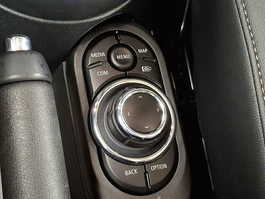 Thumbnail: 2023 MINI Cooper - 22