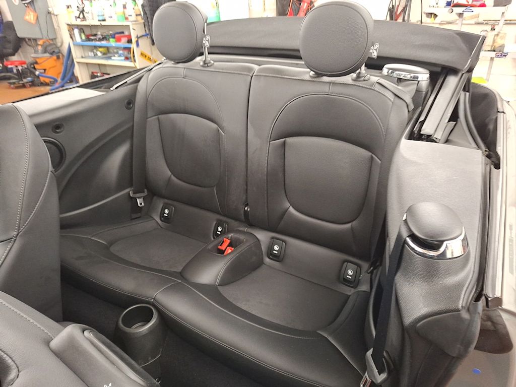 Thumbnail: 2023 MINI Cooper - 9